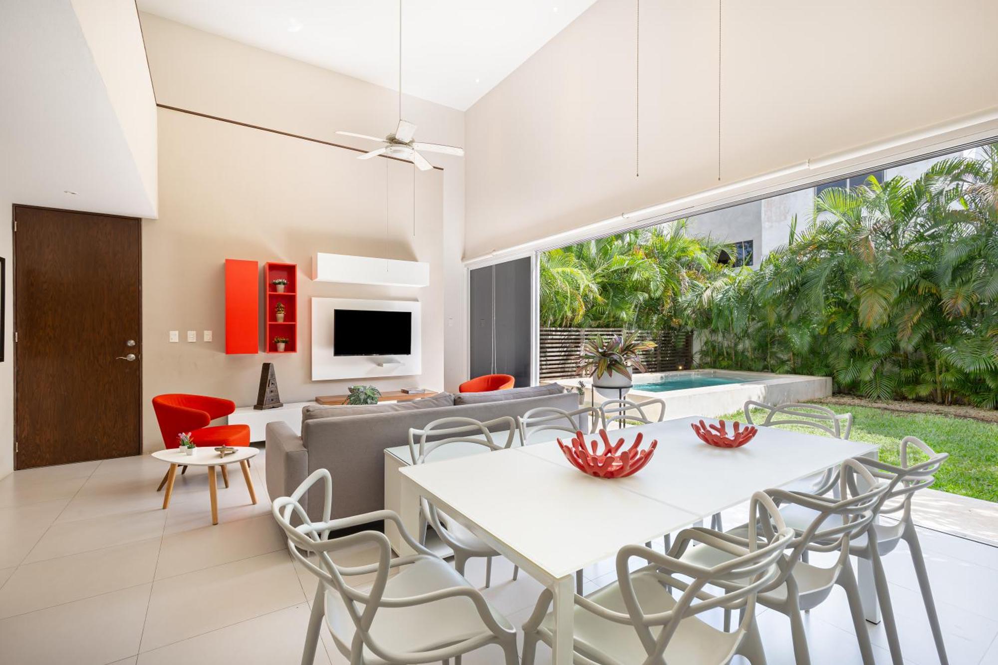 4 Bedroom House- Private Pool! * Cancun