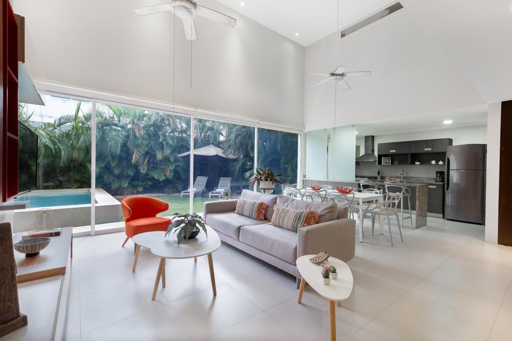 4 Bedroom House- Private Pool! Apartment Cancun